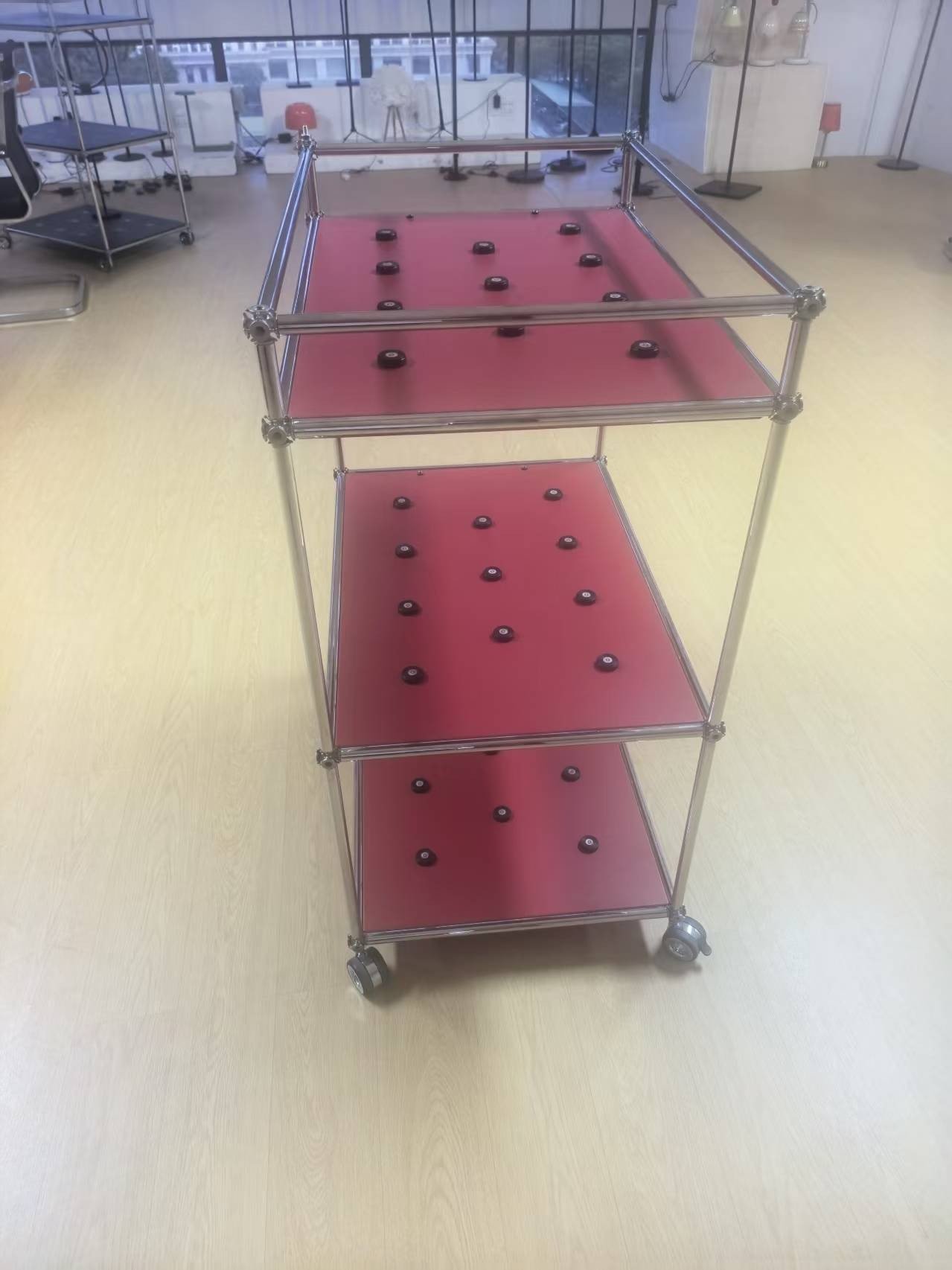 Front view of the JBTD-160 three-shelf trolley