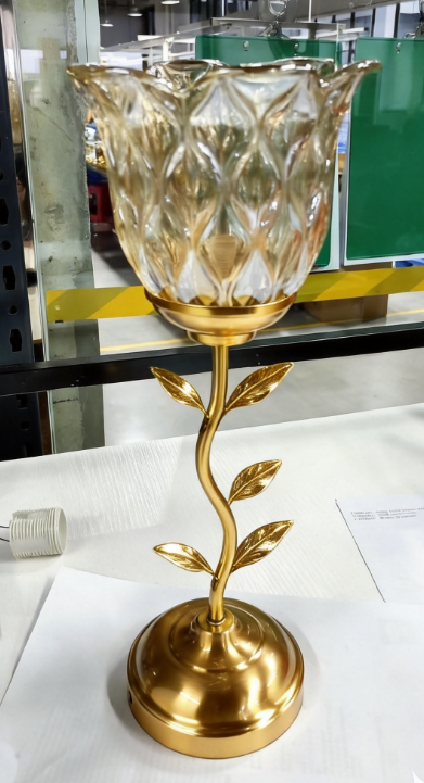 Actual wide petal shade lamp with leaf stem and stepped gold-tone base