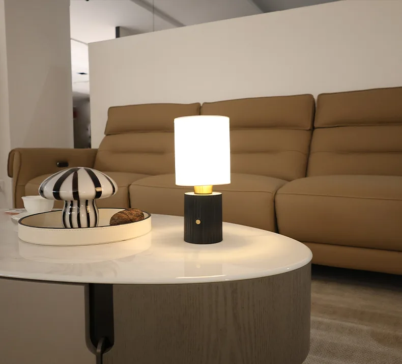 Pleated Fabric Rechargeable Table Lamp product detail 2